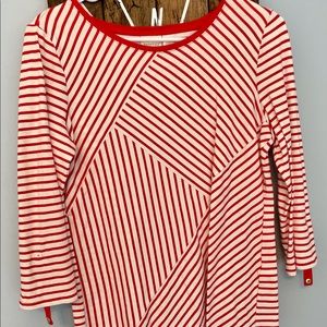 3/4 sleeve striped shirt